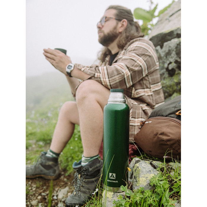 Термос Арктика с узким горлом 1,6 л (зеленый)